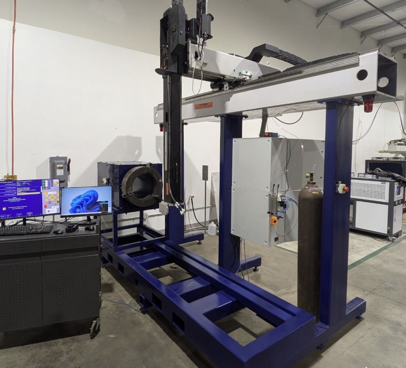 The completed interior diameter laser cladding machine